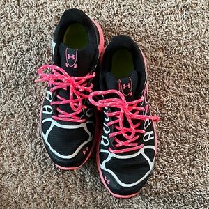 Black and pink under armor sneakers